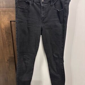 GAP Women’s Black Mid Rise Jegging Skinny Jeans | Size 31R (size 12)